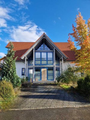Exklusives Architektenhaus mit ausgebautem Dachgeschoss