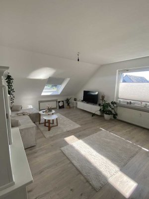 Helle, modernisierte 3-Zimmer-Wohnung mit Balkon & Einbauküche – ruhige Lage