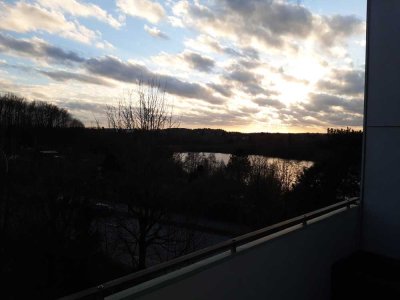 Ready to move in, möblierte und voll ausgestattete 2 Raum-Whg. mit Balkon in ruhiger Nachbarschaft