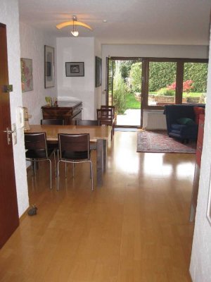 Schöne 3,5 Zimmer Wohnung mit Garten in Stuttgart-Kaltental