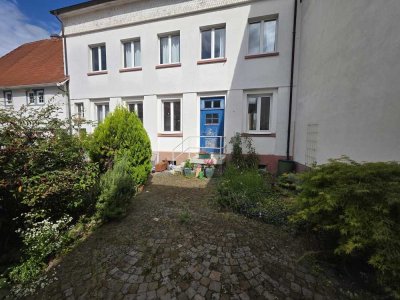 Charmantes 2Familienhaus-Ensemble (auch als EFH mögl.) in der Altstadt