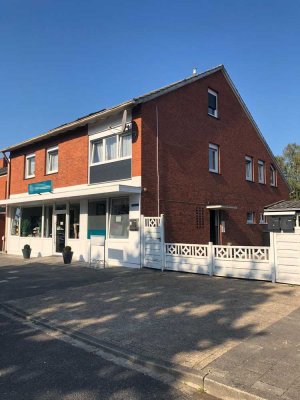 Saniertes MFH / Wohn- und Geschäftshaus zentral in Emden mit 2x Wohnungen u. 1x Gewerbe im EG