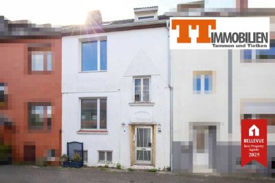 TT bietet an: Charaktervolles Altbau-Reihenhaus mit Potenzial in ruhiger und idyllischer Lage