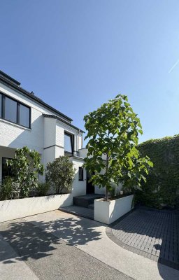 Townhouse-Ikone im Innenhof von Pempelfort – 205 m²