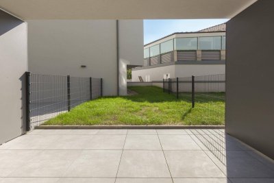 EHK 100 | 1 Zi Studio mit südseitigem Eigengarten &amp; Terrasse