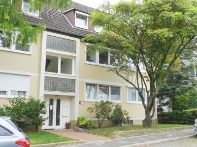 SUPERSCHICK IN BEVORZUGTER WOHNLAGE - 3-ZIMMER-WOHNUNG IM HOCHPARTERRE!!!!
