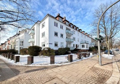 Eilbek: Großzügig Wohnen - 2 Zi. + Wohnküche + Balkon