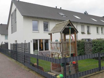 Neuwertiges Reihenendhaus mit viel Platz für die ganze Familie