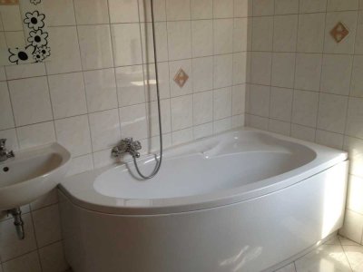 Sanierte 2-Zimmer-Wohnung im 3. OG in Gera-Stadtmitte