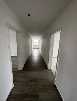 Großzügige 4,5-Zimmer Wohnung | Erstbezug nach vollständiger Renovierung!
