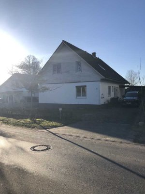 Zweifamilienhaus mit Garten in Ostseenähe