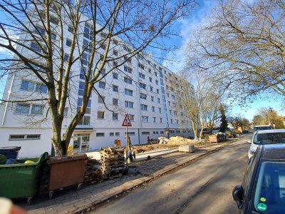 Schöne, helle & sanierte 2 Zimmer Wohnung - provisionsfrei