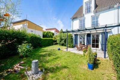 Raum für Liebe Lachen Leben: Ihr Familien-Reihenendhaus in ruhiger Lage am Riedberg (Erbbaurecht)