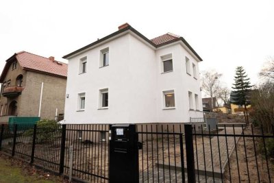 Provisionsfrei* Kernsaniertes Zweifamilienhaus (2024/25) * 900 m² Grundstück * teilbar * Neubau ohne