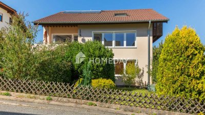Großzügiges MFH mit Garten, Balkone, Terrasse und Aussicht: ideal für Familien und Visionäre