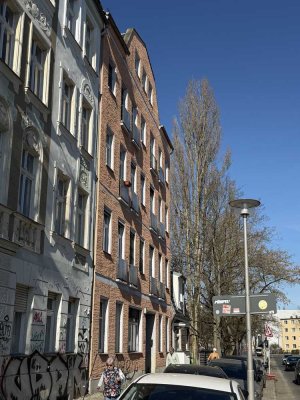 Provisionsfrei und bezugsfrei direkt vom Eigentümer: 2 Zimmer Wohnung in sehr gutem Zustand