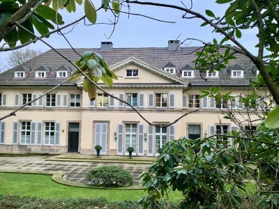 Briller Viertel - 4 Zimmerwohnung in denkmalgeschützter Villa mit Balkon und Garten- / Parknutzung