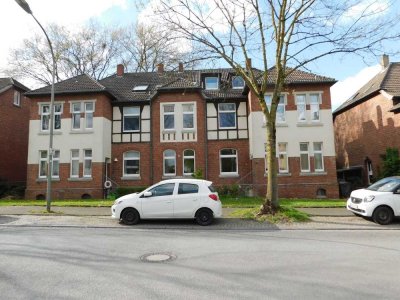 Gemütliche DG-Wohnung mit Einbauküche!