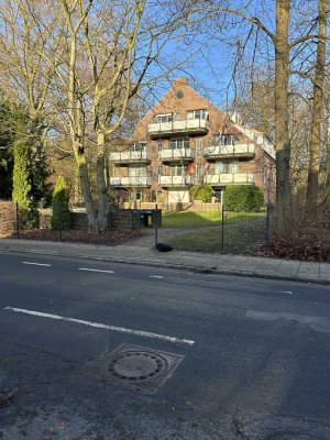 Alltagstaugliche 2-Zimmer-Wohnung in Bremen St. Magnus mit Terrasse und Tiefgarage