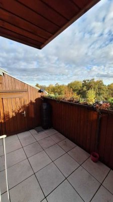 Unbefristet: Helle, sehr gepflegte 3,5 Raum Terrassen-Maisonette Wohnung