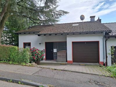 Energetisch sanierte DHH mit Garage in naturnaher Stadtrandlage von Berg. Gladbach-Heiligenstock