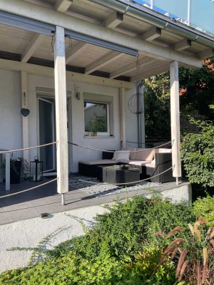 Charmante 2-Zimmer-Wohnung mit Terrasse und Stellplatz – voll möbliert