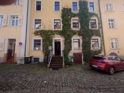 Wohnen im Schatten der Stiftskirche im Bäderviertel – mehr Weltkulturerbe geht kaum.