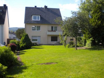 Ruhige, helle Dachwohnung mit Ausblick