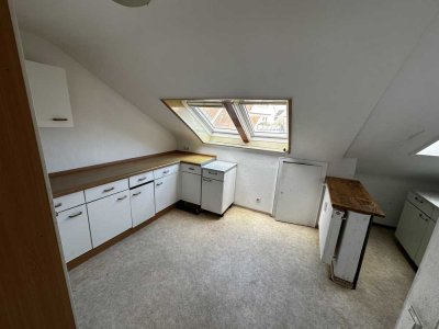 Stilvolle, gepflegte 4,5-Zimmer-Dachgeschosswohnung in Kirchheim unter Teck