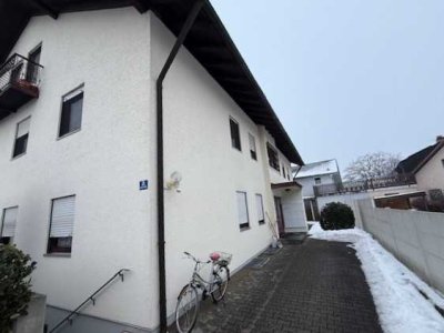 Charmante Erdgeschosswohnung mit Garten und Garage