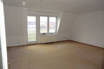3-Zi-Dachgeschosswohnung mit 2 Balkonen in Dessau-Nord