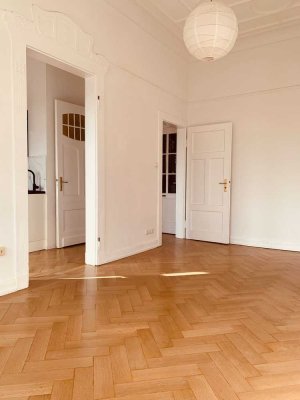 Sonniger Stilaltbau, 1 Zi. Kü. Bad, Erstbezug nach Sanierung von Privat