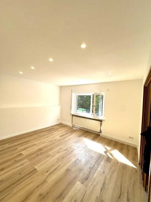 Moderne, nahezu kernsanierte 4-Zimmer-Wohnung mit zwei Bädern, Garage und flexiblem Nutzungskonzept