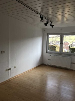 Schöne 2-Zimmer-Souterrain-Wohnung mit Terrasse in Bad Breisig