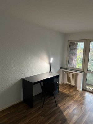 * Modernisiert * 2-Zimmer Wohnung mit Balkon in Duisburg-Hamborn