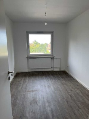 Modernisierte 4 Zimmer Wohnung