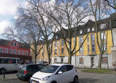 Bereits aufgeteiltes 8-Parteien Haus voll vermietet