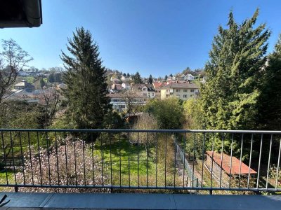 Hochwertige, sonnige Maisonette-Wohnung in ruhiger Südwesthang-Lage  mit freiem Blick ins Grüne
