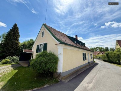 Charmantes Haus mit Garten und Weinkeller in Burgau