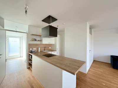 Luxriöse 2- Zimmer Wohnung, Top Lage, große Dachterrasse