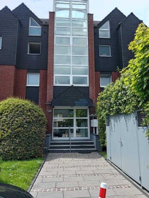 Stilvolle 2,5 Zimmer-Wohnung mit gehobener Innenausstattung mit Einbauküche in Siegburg