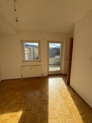 3-Zimmer Wohnung mit 3 Terrassen – perfekte 2er-WG beim Wiltener Platzl