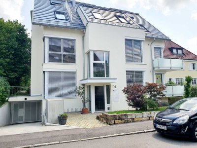 Exklusive teilmöblierte 6-Zimmer-Maisonette-Wohnung mit 2 Balkonen, EBK in S-Sonnenberg