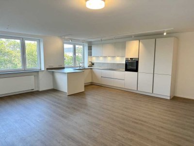 Stilvolle 3-Raum-Wohnung mit lux. Innenausstattung (PRIVAT ohne Makler)