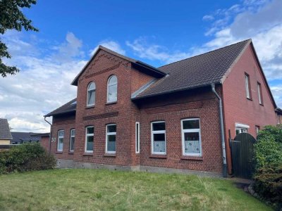 Wohnungspaket im Mehrfamilienhaus in 24159 Kiel-Friedrichsort - Kapitalanlage mit 5 Wohneinheiten