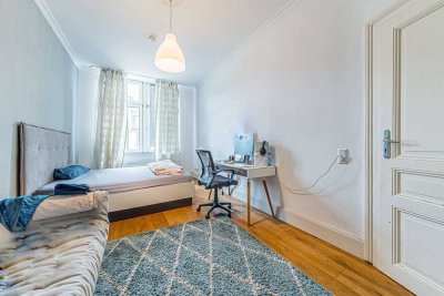 Schöne 3-Zimmer-Altbau-Wohnung mit Balkon  in sehr guter Nordendlage