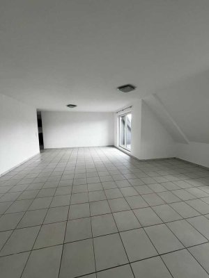 Exklusive 2-Zimmer-Wohnung mit gehobener Innenausstattung mit Einbauküche in Bielefeld