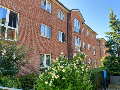 Hochwertige 2-Zimmer-Etagen-Wohnung mit großem Balkon in rückwärtiger Lage