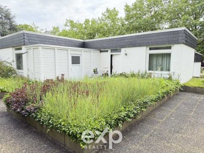 745 € Hausgeld = günstig im Preis: provisionsfreier traumhafter Atrium-Bungalow in Groß-Buchholz