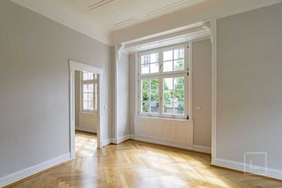 Nähe Holzhausenpark; Helle und repräsentative 4 Zi.-Stil-AB- Wohnung in Bestlage